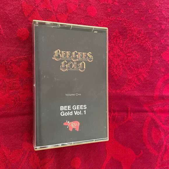 BEE GEES GOLD CASSETTE TAPE VOL 1 - Picture 1 of 3